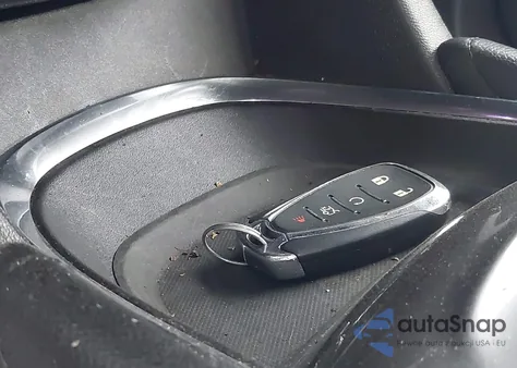 2018 Chevrolet Malibu Lt z USA, uszkodzony, nr VIN 1G1ZD5ST4JF157683